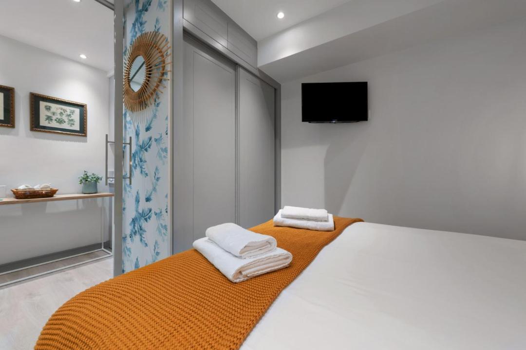 2 Bedrooms 1 Bathroom Furnished - Justicia - Executive Style - Mintystay Madri Exterior foto